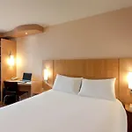 Ibis Centre 3*