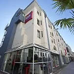 Hotel Ibis Centre 3*