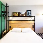 Ibis Centre 3*