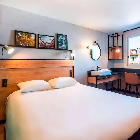 Hotel Ibis Centre 3*