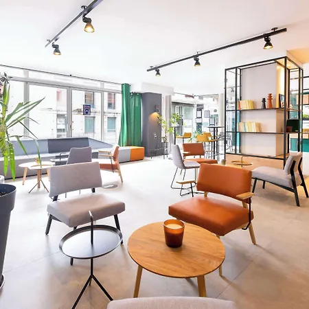 Ibis Centre Hotel 3*