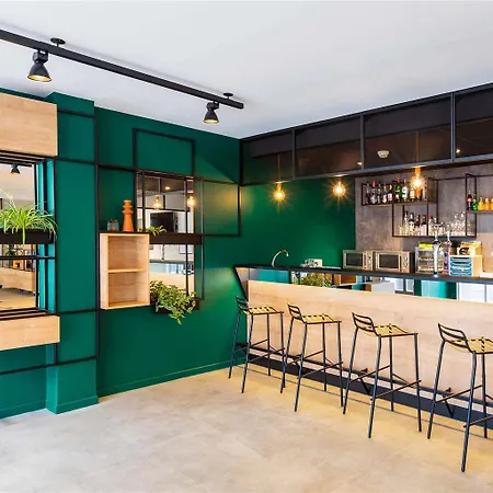 Ibis Centre Ξενοδοχείο 3*