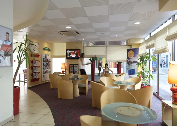 Ibis Centre Hotel 3*