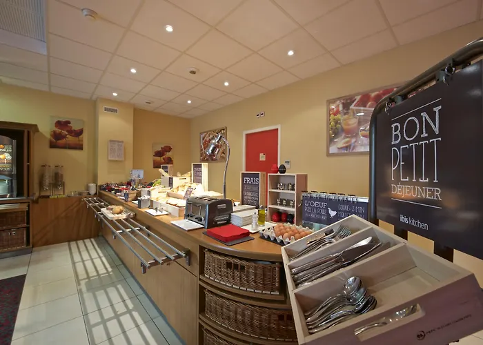 Ibis Centre Hotel 3*