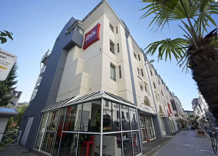 Hotel Ibis Centre 3*