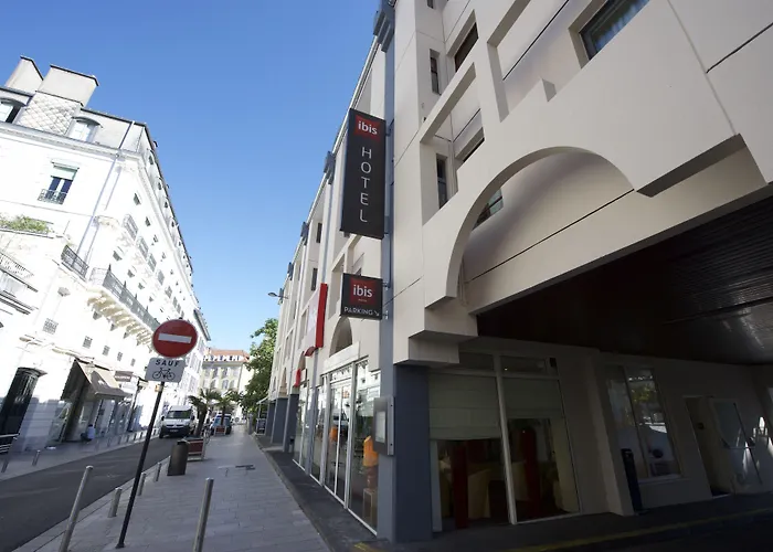 Ibis Centre 3* 波城